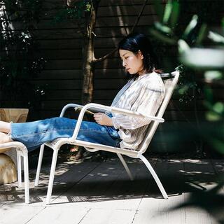 “庭・ベランダ・テラス” でくつろぐ、晴れた日の「おうちアウトドア」アイデア