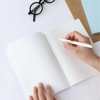 新しい年はメモや記録を習慣に。大人のノート活用術とおすすめアイテム