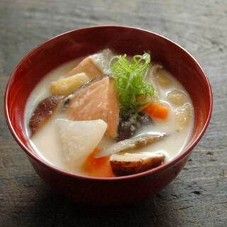 これ一杯でお腹満足♪具だくさんスープ＆味噌汁レシピ