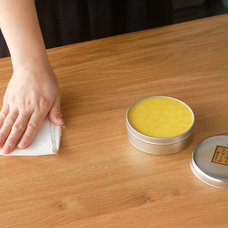 大切な「木のインテリア」の、初めてのお手入れと日常ケアについて