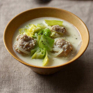 美味しく飲んでお腹すっきり。「発酵食ドリンク&スープ」レシピ集