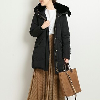 野暮ったく見えない「ロングダウンコート」の垢抜けコーデ 