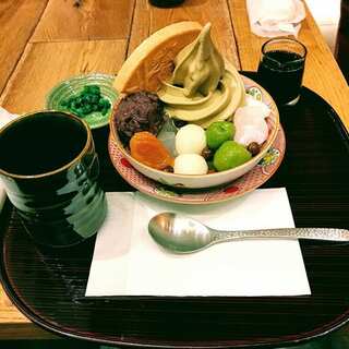 独特の香ばしさに誘われて。「ほうじ茶スイーツ」が楽しめる都内のカフェ