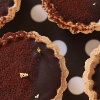 とろける濃厚な甘さ♪「生チョコタルト」基本の作り方＆簡単アレンジレシピ