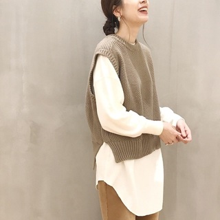 買い足すなら『ベスト』がおすすめ！マンネリ打破も叶う《カラー別》ベストコーデ集