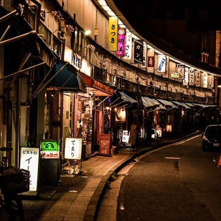 横浜の注目スポット！【野毛】で楽しく＆コスパよく大人ハシゴ呑み