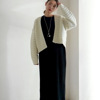 シンプル・シック・クリーンな魅力。冬の【モノトーンコーデ 】集