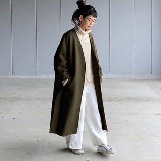 上品な爽やかコーデに。ナチュラルさんの「ホワイトパンツ」着まわし術