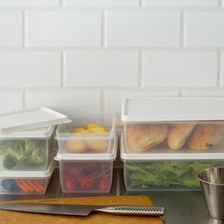 冷蔵庫の中も外も。キッチンがスッキリ片付くおすすめ収納アイテム  