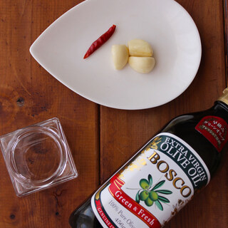 *イタリアン好き女子*に捧ぐ。作り置き<ガーリックオイル>のレシピ&得意料理