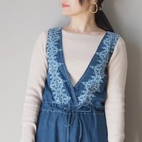 繊細なあしらいでさりげなく華を 大人可愛い 刺繍服 のススメ キナリノ