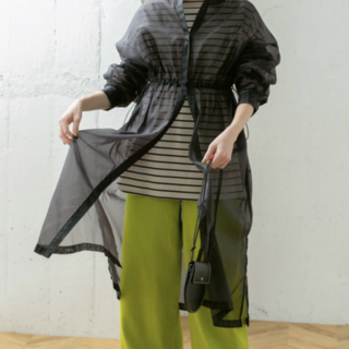 冬と差を出すには？「春の黒」を軽やかに着こなす10の法則