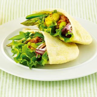 野菜やお肉をたっぷり挟もう♪ スタミナ満点の「ピタパンサンド」レシピ集