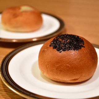 シンプルだけど奥深い。都内で見つけたこだわりの「あんパン」