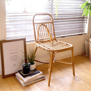 レトロで可愛い♪新生活には“木の椅子”を1脚お部屋に迎えませんか？