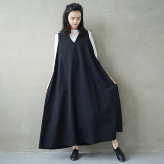 ちょっとしたお食事会やお出かけに＊シンプルで上質な「おめかしドレス」を。