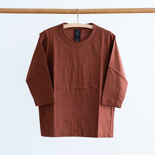 色違いで欲しくなる。私の定番「無地カットソー」  