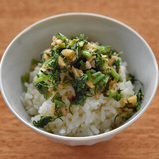 白米にのせるだけ！おかわりしたくなる「ご飯のおとも」作り置きレシピ