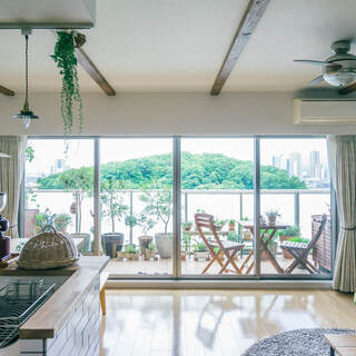 晴れたら『ベランダご飯』でリフレッシュ!用意したいアイテム&おすすめレシピもご紹介