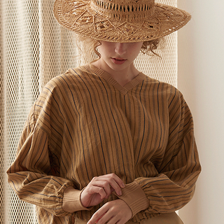 ナチュラルな色で優しい気持ちに。【アースカラー】を纏う大人コーデ