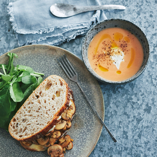 【明日なにつくる？】サンドイッチとスープでおうちピクニックを楽しもう♪