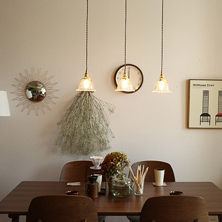 おうち空間をおしゃれに演出＊「小さめライト」は並べて飾ろう！