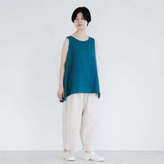 『紺・青・水色』の寒色系アイテムで、暑い日も爽やか＆涼しげに