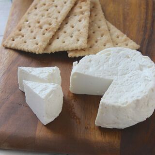 サラダにもデザートにも！まるでチーズな「焼きヨーグルト」を作ってみない？