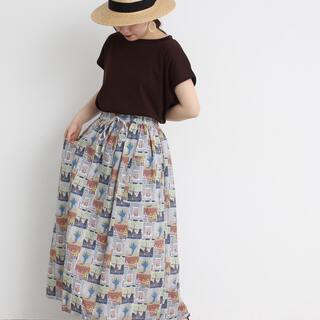 3つのポイントを押さえて失敗しらず♪夏の「柄スカート」着こなしレッスン