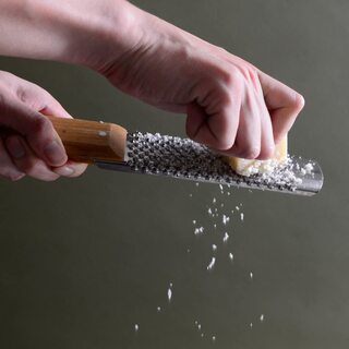 機能美に和む。ヨーロッパの食卓から生まれた《便利なキッチングッズ》