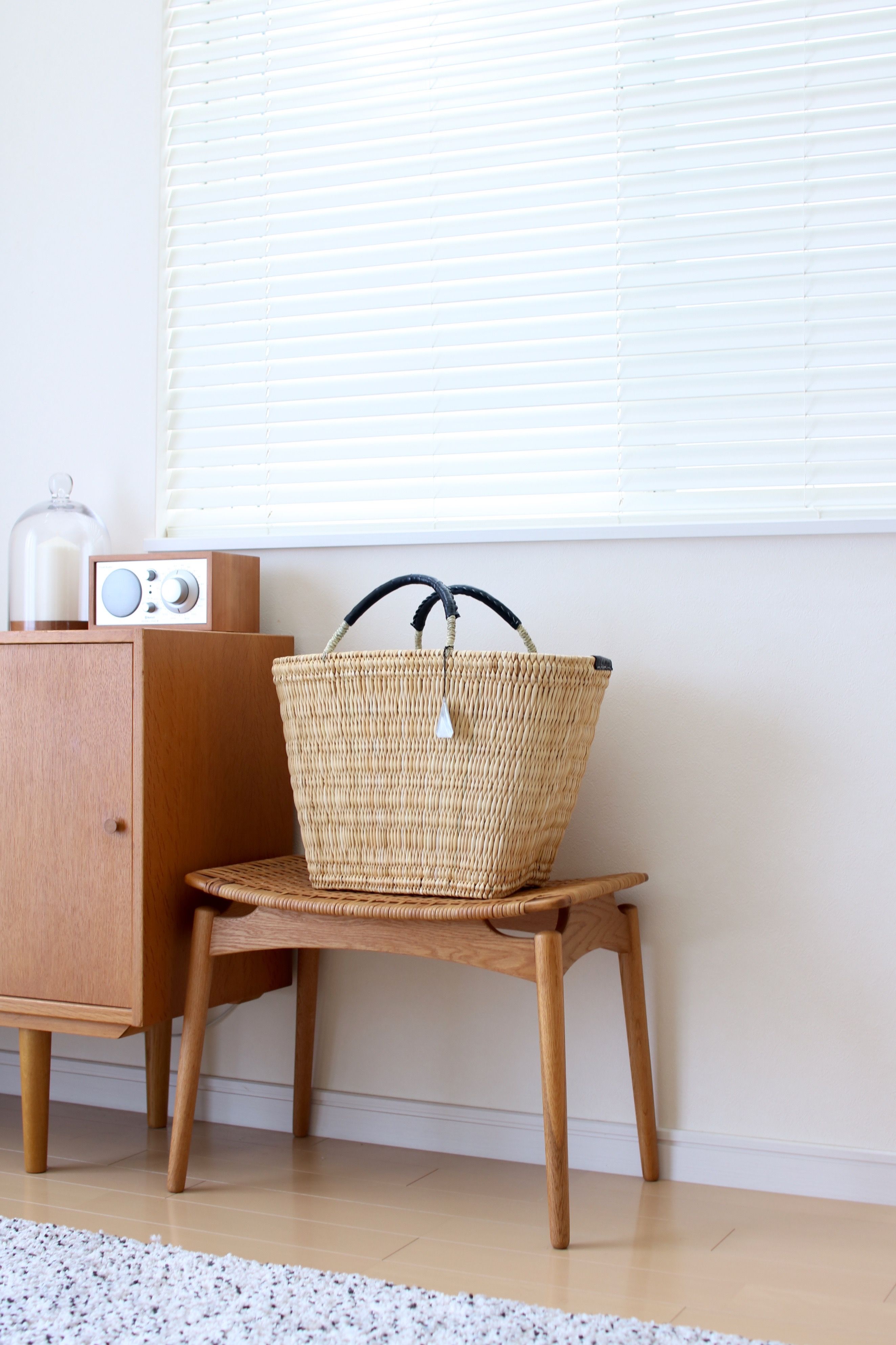 家中でもっと使える 生活感をステキに隠す かご使い の収納アイデア キナリノ