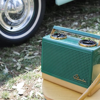 一人のようで一人じゃない。ラジオの魅力と楽しみ方の奥深さに触れてみて＊