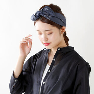 ジメジメでも、余裕で髪美人。湿気に打ち勝つ大人のヘアアレンジ