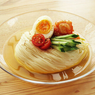 マンネリも解消！栄養もとれて15分以内でできる【冷たい素麺のアレンジレシピ】