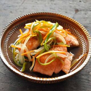 ふっくら美味しい「生鮭」定番人気・作り置き・おしゃれ料理のアレンジレシピ