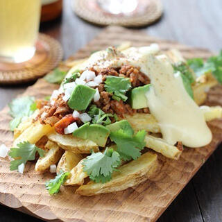 冷凍ポテトがごちそうに！「ローディッドフライ」のアイデアレシピ集