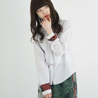 秋はミディアムヘアに注目！大人女性におすすめの《ミディアムヘアカタログ》