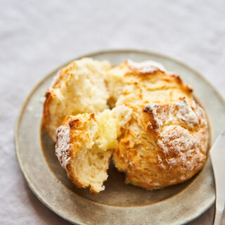 意外と簡単！"発酵なし"で作れる「おうちでパン」レシピ