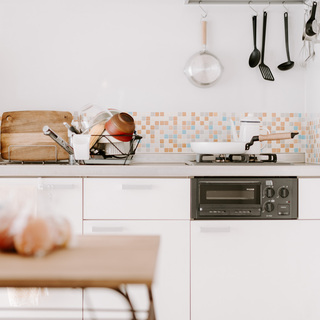 賃貸でも大丈夫！「はがせる壁紙シート」で自分色の部屋作り