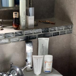 1つで何役もこなす「ヴァセリン」で、肌に優しいスキンケアやメイクをしませんか？