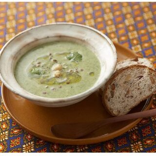 水戻し不要でスープもカレーも時短!「レンズ豆」の使い方&レシピ集