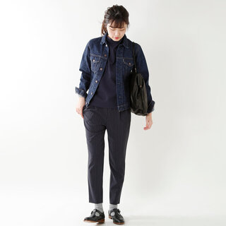 「デニムジャケット」を上品に着こなす。秋の大人カジュアルコーデ集