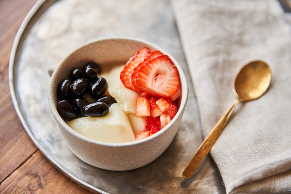 台湾スイーツ 豆腐花 トウファ 知ってる つるっとなめらかなその味を 再現できるおすすめレシピをご紹介 キナリノ