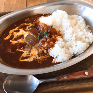 読書の秋に訪れたい。小説・エッセイに登場するメニューが食べられるお店