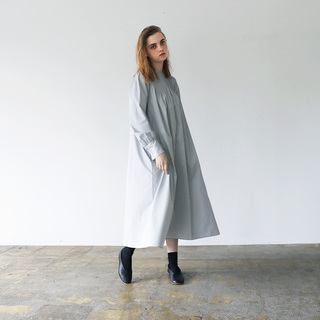 一枚で雰囲気のあるスタイルに！【ワンピース】でラクにおしゃれを楽しもう！