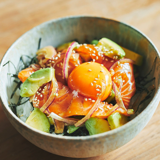 【明日なにつくる？】覚えておきたい「お手軽丼」レシピ