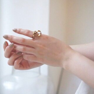 指先に彩りを＊基本のネイルケア＆ナチュラル派さん向けネイルデザイン