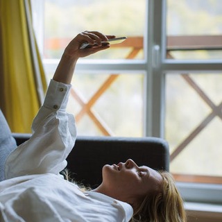 スマホ離れで自分が整う。大人の新習慣《デジタルデトックス》のすすめ