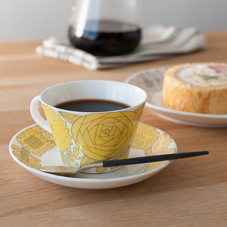 とびきりのお気に入りがあれば♪特別な時間を楽しむ「カップ＆ソーサー」と「ティータイムコーデ」