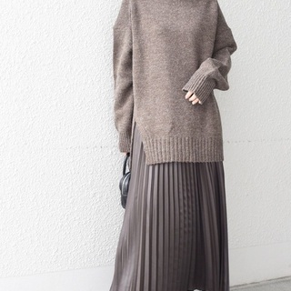 襟やタートルなど【ネックあり】アイテムで作る、あったかお洒落コーデ集